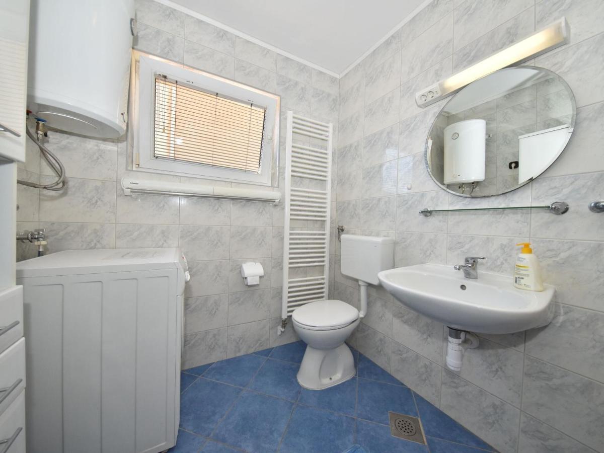Traditional Apartment In Zadar With Garden Esterno foto